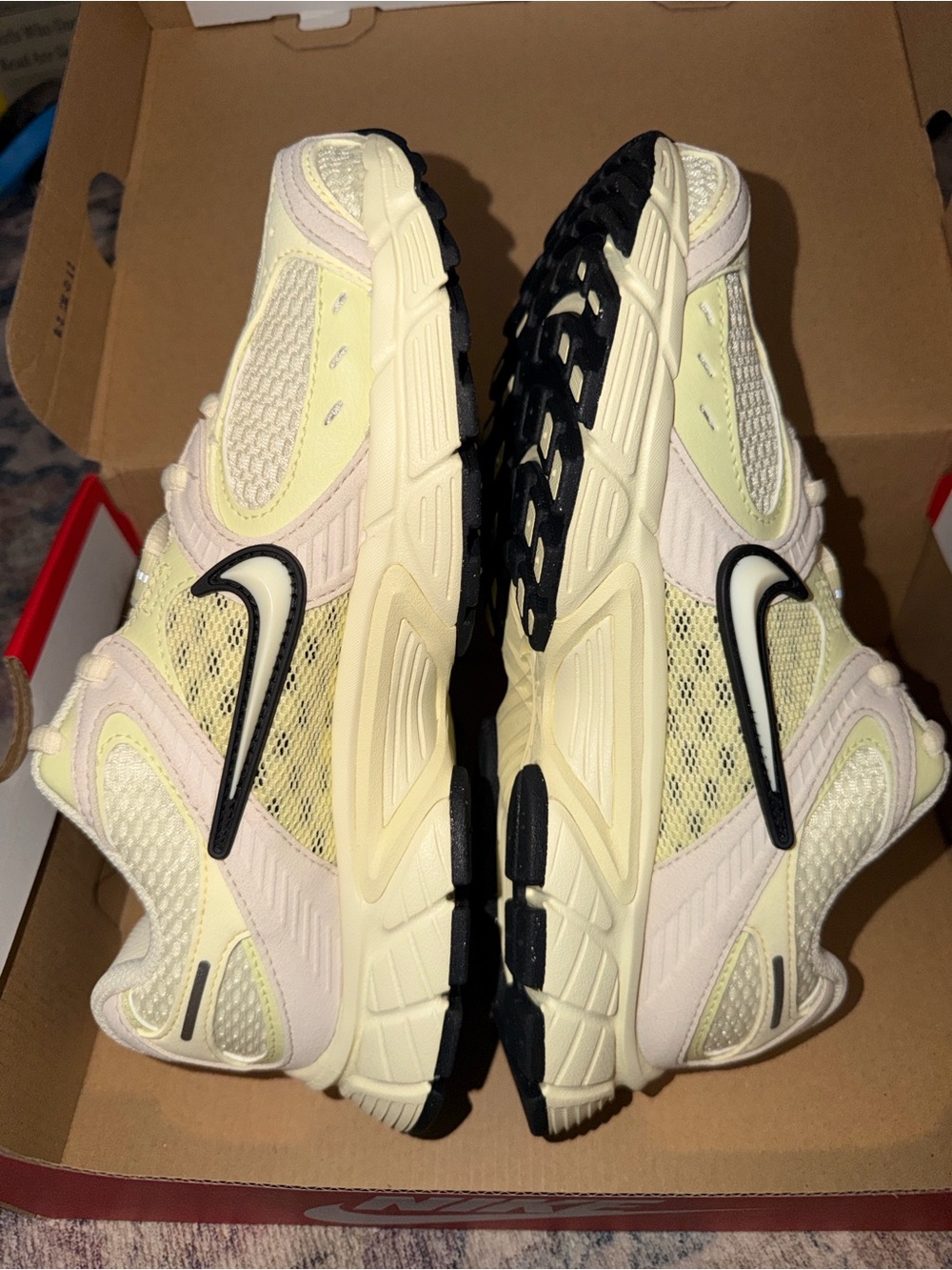 Nike Women’s Pale Yellow and Black Mesh Running Sneakers